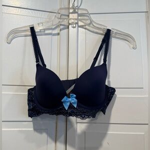 AERIE push-up‎ bra size 32B like new!